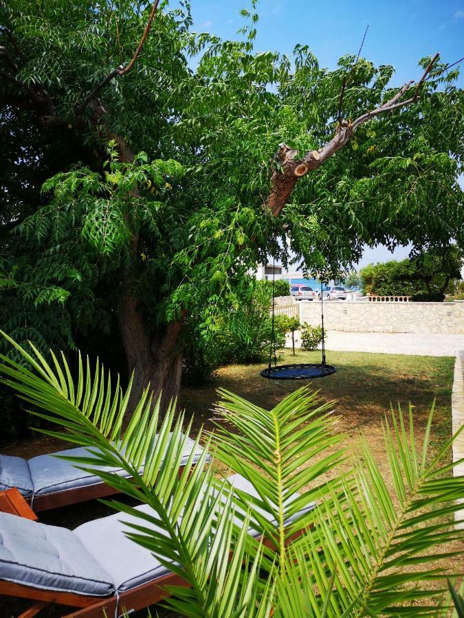 Villa Holiday House Tara à Vir Extérieur photo